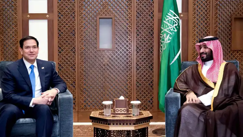 ABD'nin Riyad'a Yönelik 100 Milyar Dolarlık Silah Paketi Açıklandı