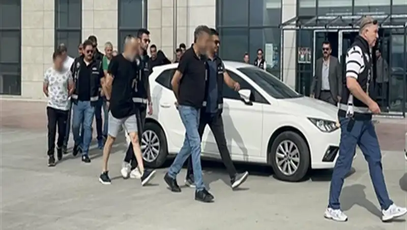 36 Bin Kişiye Hayal Satıp 10 Milyar Lira Dolandıran Şebeke: Turizm Firması Mı?