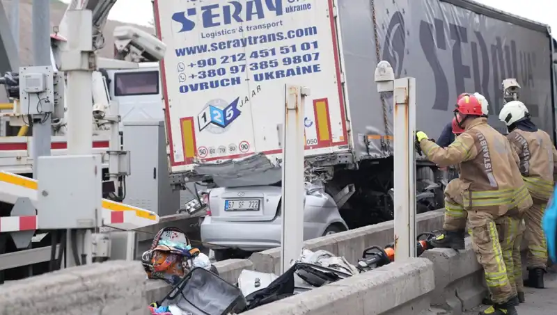 Bayram Tatilinde Türkiye'de 72 Can Kaybı: Trafikteki Tehlikeye Dikkat