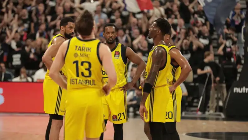 Fenerbahçe, Panathinaikos’u Geçip Finaldeki Hedefine Koşuyor