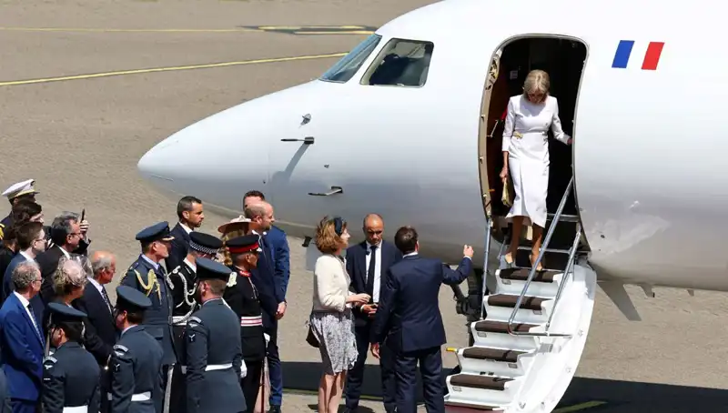 Eşi, Macron’un Elini Havada Bıraktı: Gerçek Sebep Şaşırttı