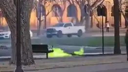 Rögar Kapaklarından Yükselen Yeşil Alevler, Üniversiteyi Geçici Olarak Kapatma Neden Oldu