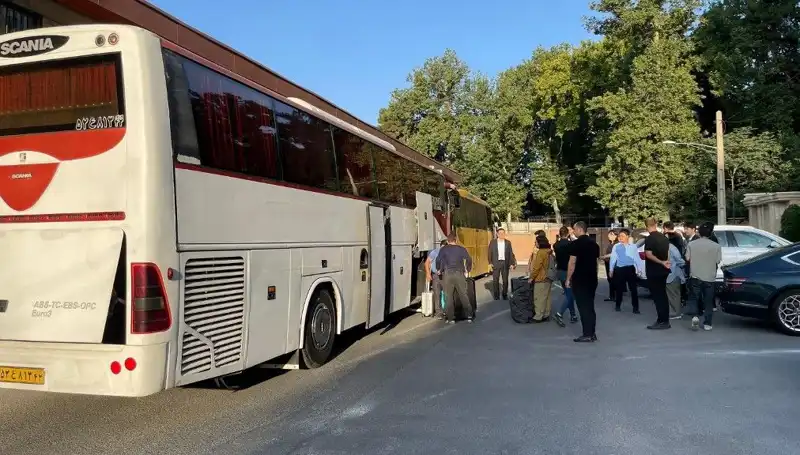 Şiraz'da Trajik Otobüs Kazası: 21 Hayatını Kaybetti