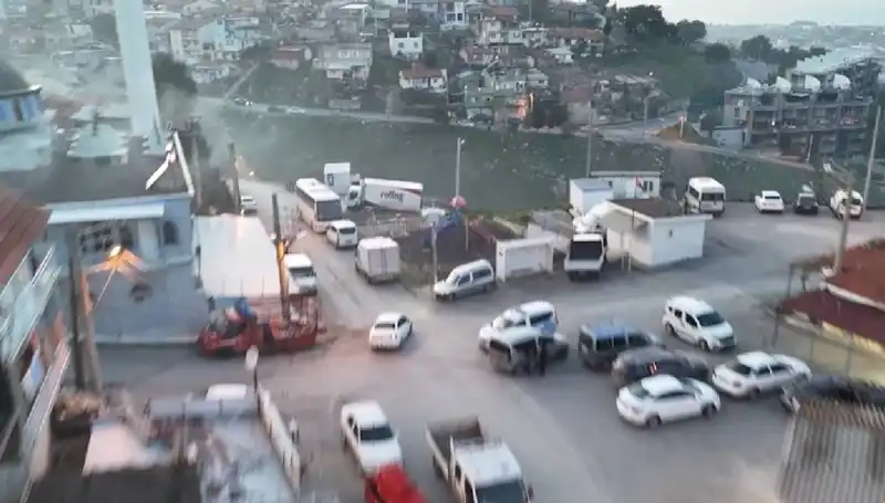 İzmir'de Sarsıcı Operasyon: 99 Tüccara Gözaltı Akışı Devam Ediyor