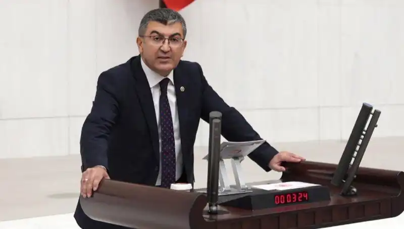 Gelecek Partisi'nde Şok İstifa: Hasan Ekici Kararını Açıkladı!