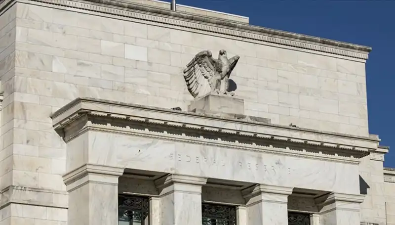 2025 Mart Ayında FED Faiz Kararı: Ekonomistlerin Tahminleri ve Beklentileri