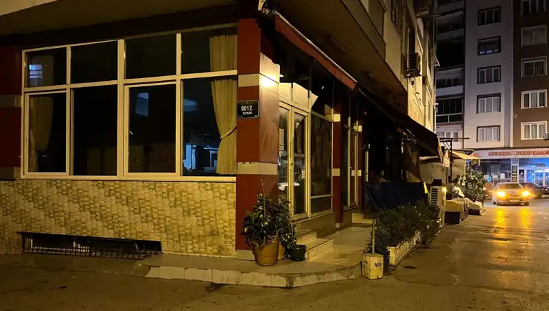 İzmir'de Kahvehane Saldırısı: Bir Kişi Hayatını Kaybetti, Olayın Ardında Ne Var?