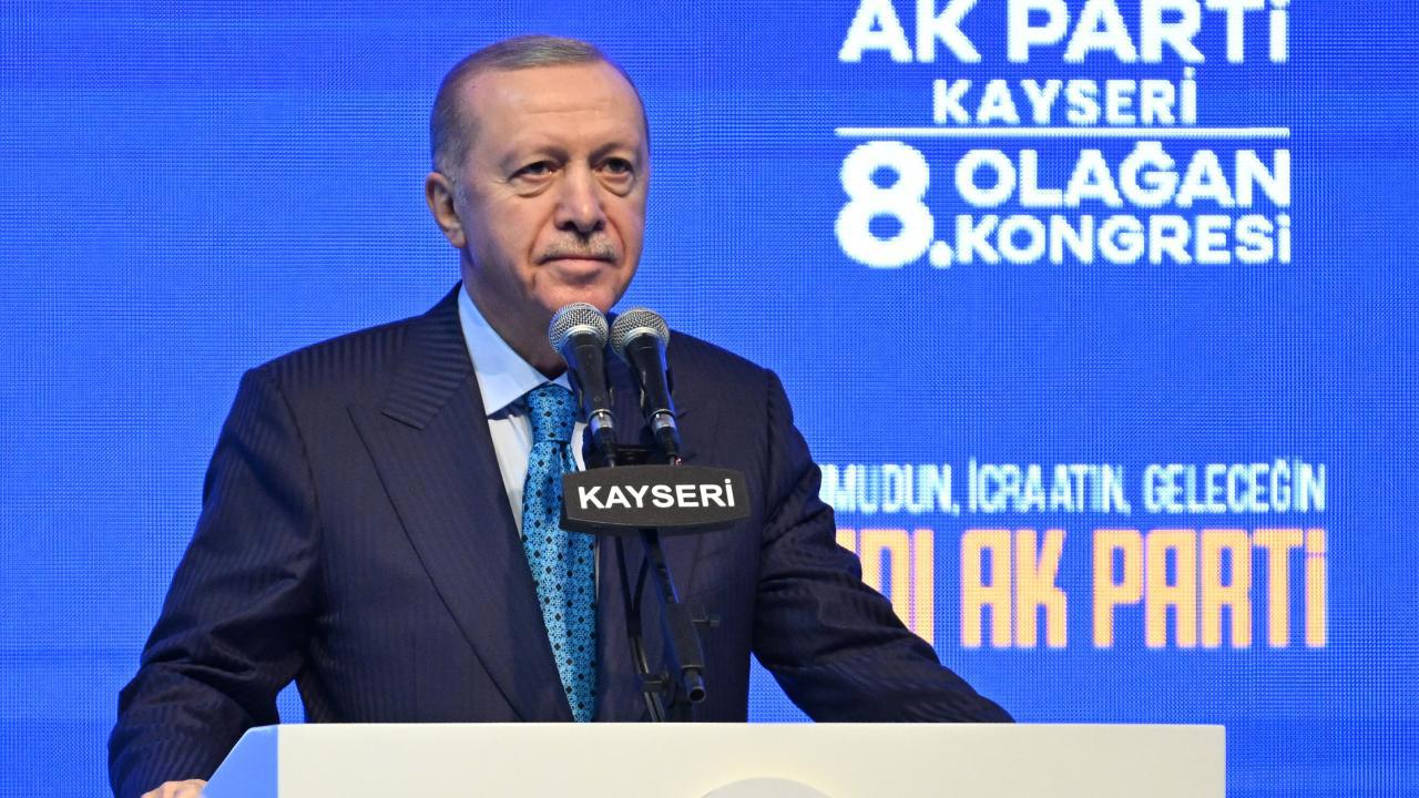Cumhurbaşkanı Erdoğan, YPG'nin çöpe atılmasını değerlendirdi