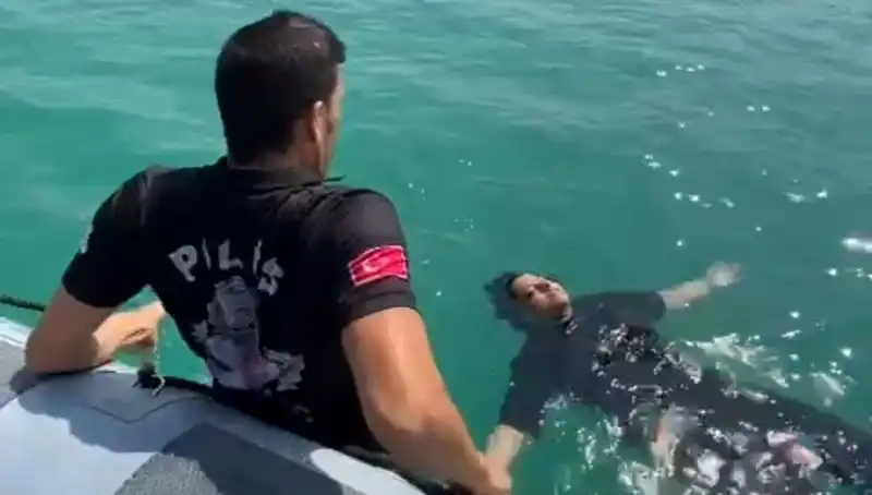 Baraj Gölünde Yaşanan Tablo: Gözler Önünde Kurtarılan Kadının Hikayesi
