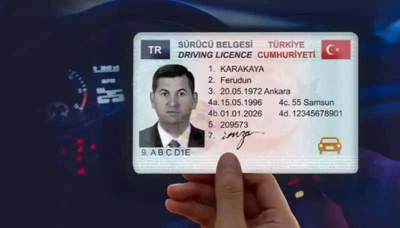 Eski Tip Sürücü Belgesi Sahipleri İçin Kritik Tarih: Ehliyet Yenileme Süreci Başlıyor!
