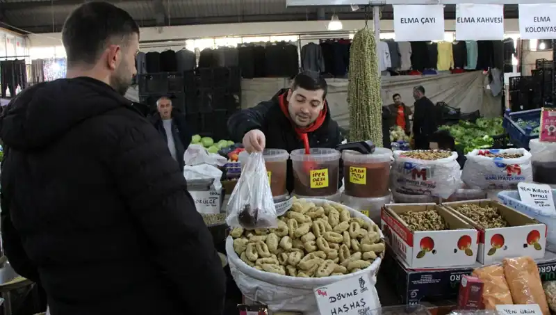 Sarı Altın Fırtınası: Pazarın En Pahalısı Geceleri Bile Satılıyor