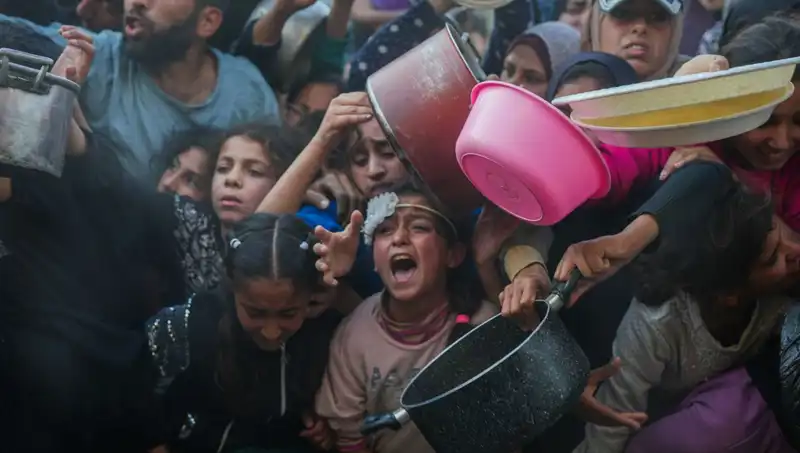 Gazze'de Açlık Krizi: Un Stokları Tükendi, İnsanlar Korkunç Bir Tehlikede