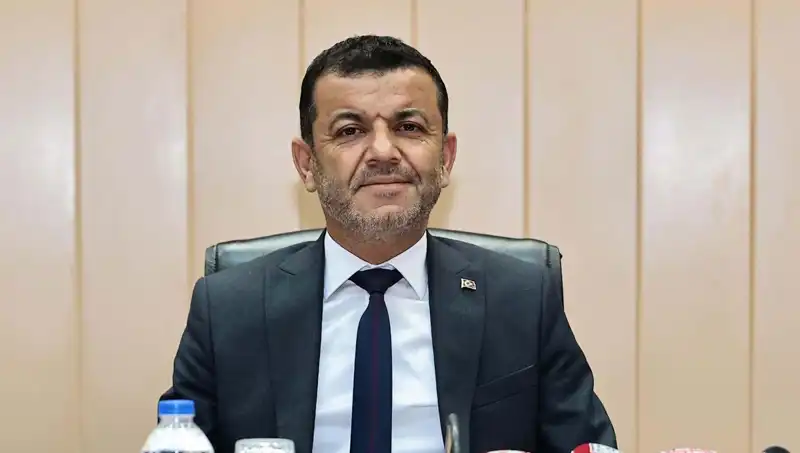 Bülent Nuri Çavuşoğlu'nun Hayatı ve Siyasi Kariyeri: CHP Kurultayı'ndaki Rolü