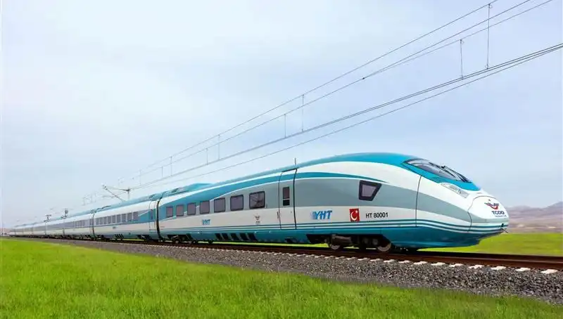 Yeni Evlenenler ve Ailelere Özel Tren İndirimleri Duyuruldu!