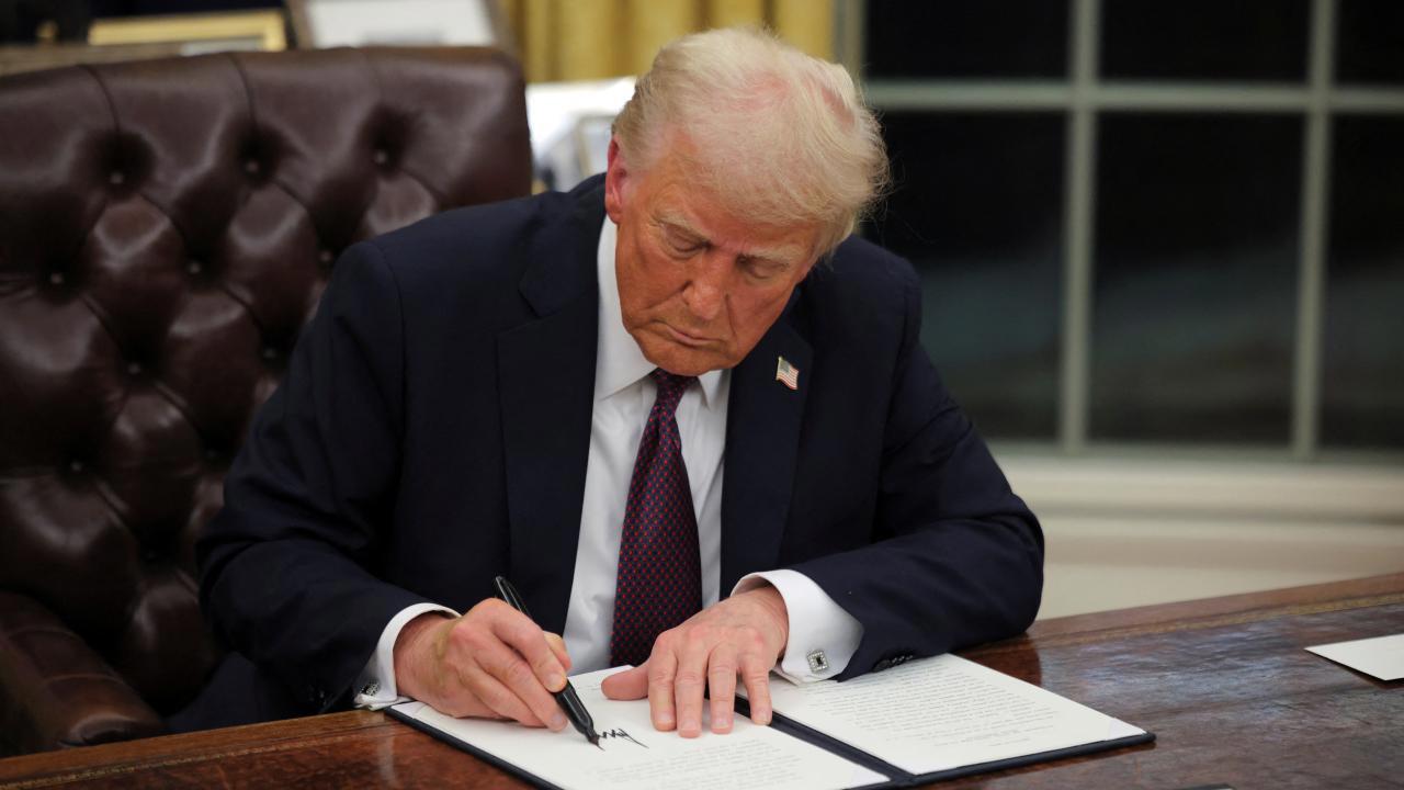 Trump Son Dakika Kararnameleri İmzaladı