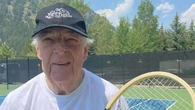 Tenis Dünyası Michael Jordan'ını Kaybetti: Fred Stolle 86 Yaşında Hayatını Kaybetti