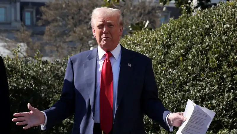 Trump'ın Seyahat Yasağı Taslağı: Hangi Ülkeler Listede Yer Alıyor?