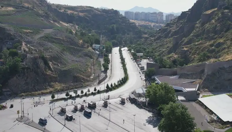 Kurban Bayramı'nda Ankara'da Sokaklar Terkedilmiş Gibi Görünüyor