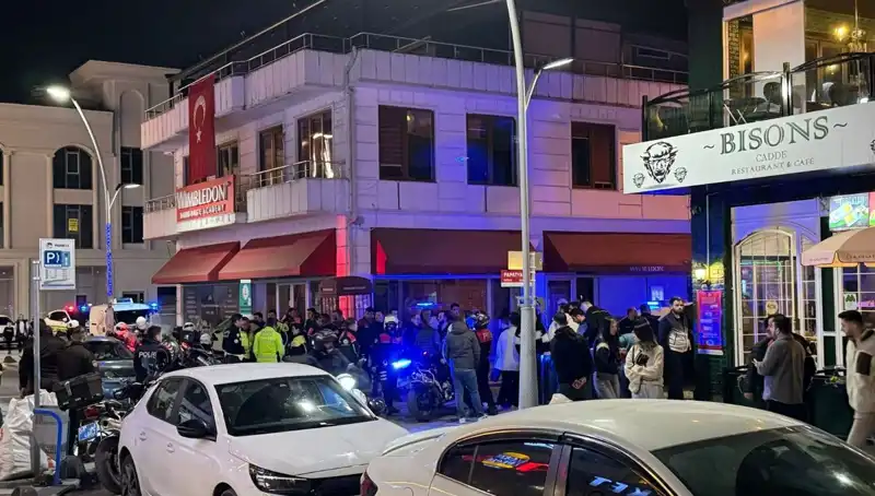 Kafe Sahibine Tehdit: Havaya Ateş Açan Şahıs Bıçakla Saldırdı!