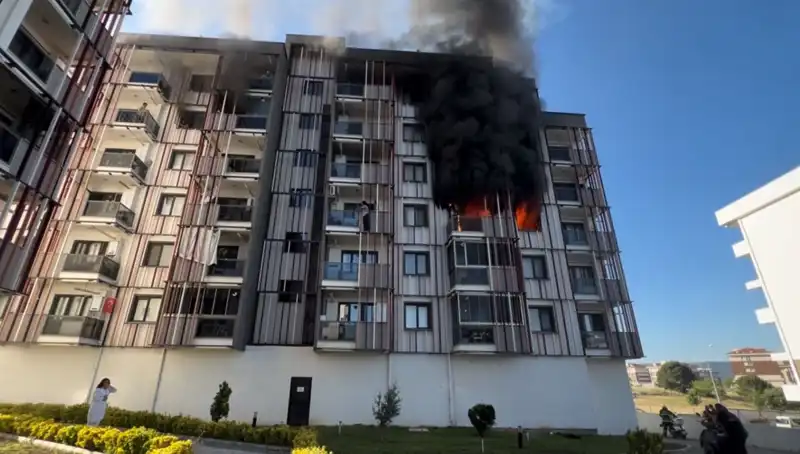 Çanakkale'de Gece Yarım Kalan Rüya: Yangın Korkusu