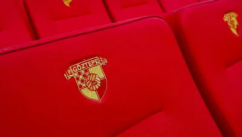 Göztepe'den Çarpıcı Transfer: Junior Olaitan İle Anlaşıldı!