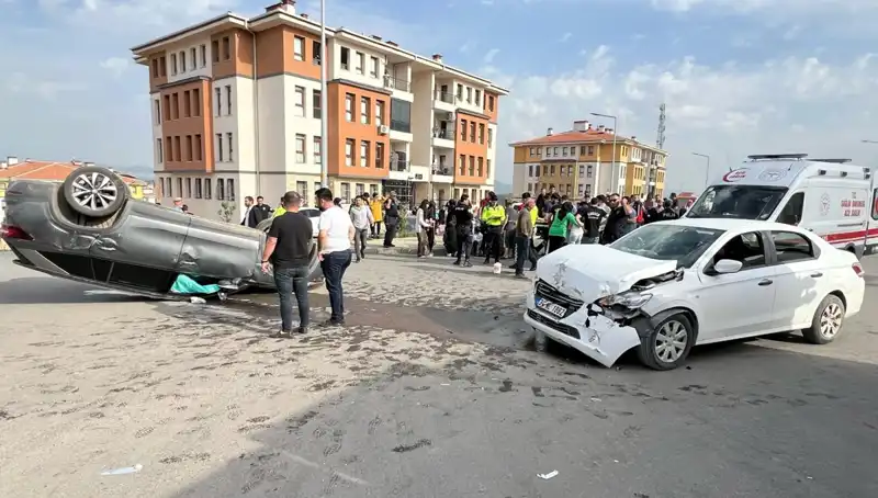 Nurdağı'nda Can Pazarı: 6 Çocuk, 9 Yaralı feci kaza!