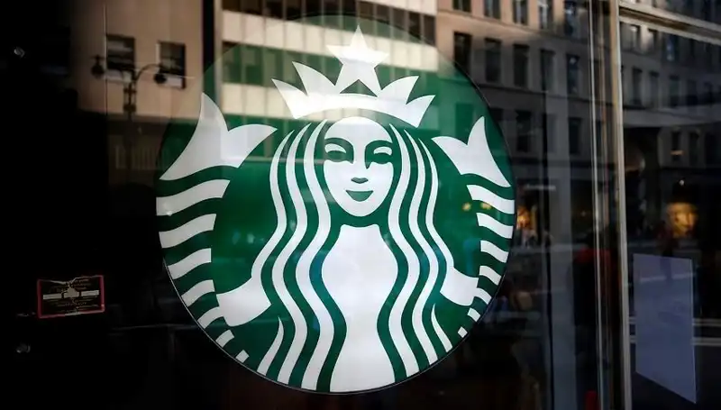 Starbucks'ın Küresel Satışlarında Düşüş: Nedenleri ve Gelecek Tahminleri