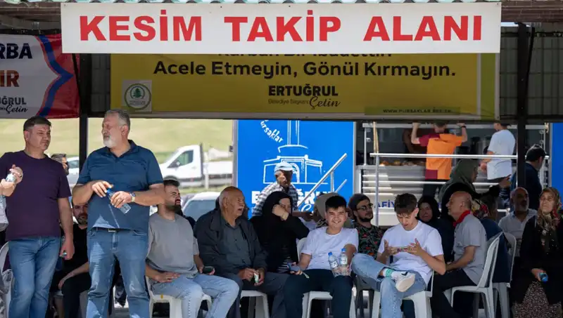 Ankara Kurban Pazarlarında Yoğunluk: Alıcılar ve Satıcılar Harekete Geçti