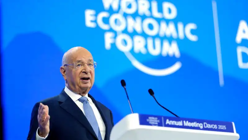 Klaus Schwab Davos’tan Beklenmedik Ayrılığını Açıkladı!