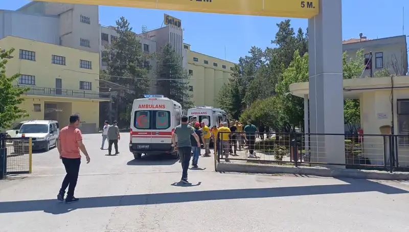 Çorum'daki Un Fabrikasında Patlama: 10 Yaralıdan Biri Ağır