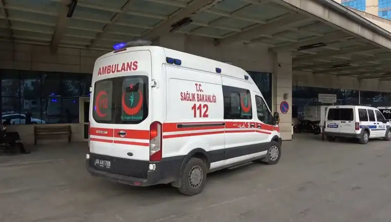 Bir Kadın, Birlikte Yaşadığı Adamı Bıçakladı: Olayın Perde Arkası