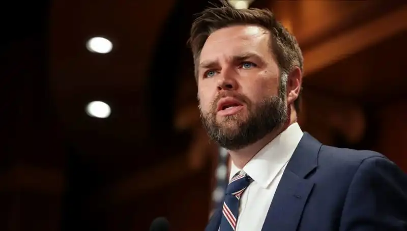 JD Vance: Zelenski ile Görüştü, Hayatı ve Kariyeriyle Dikkat Çekiyor