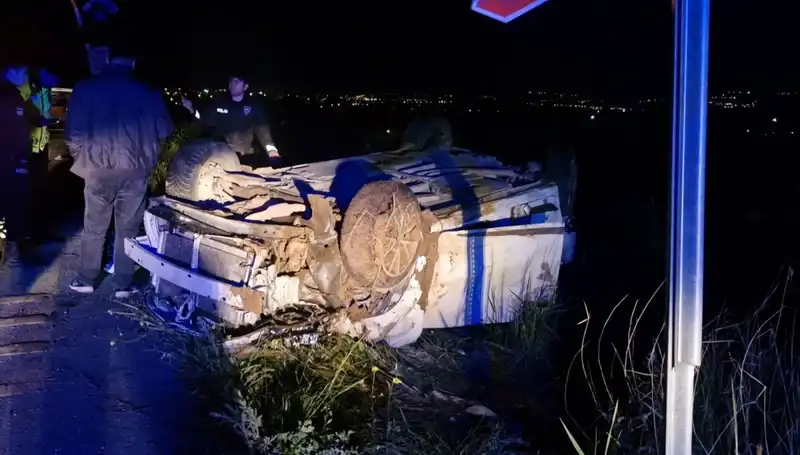 Otomobil Şarampole Devrildi: Korkunç Kaza Bilançosu