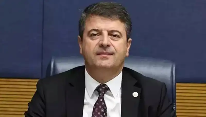 Abdurrahman Tutdere'nin İadesi: Adıyaman'da Siyasi Gelişmeler Derinleşiyor