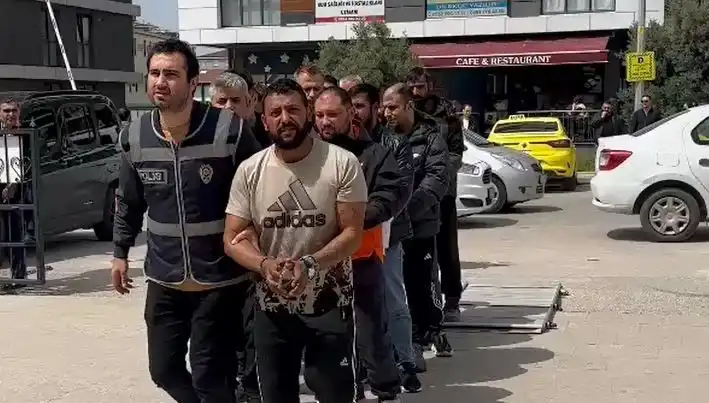 Edirne'de Şok Baskın: Yedi Firari Yakalandı!