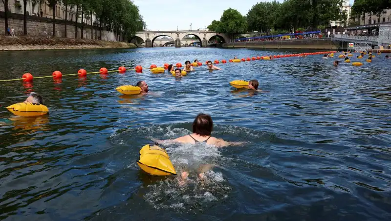 Paris’te Tarihi Bir Dönem: Seine Nehri Artık Halka Açık!