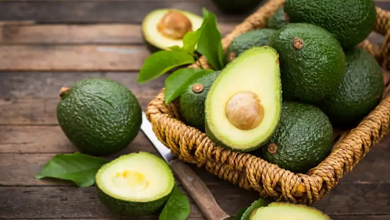 Avokado: Sağlıklı Besin mi Yoksa Gizli Tehlike mi?
