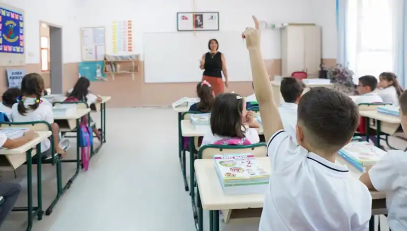 Öğretmenlerin Mayıs Ek Ders Ödemesi Bayram Öncesi Yatacak mı?