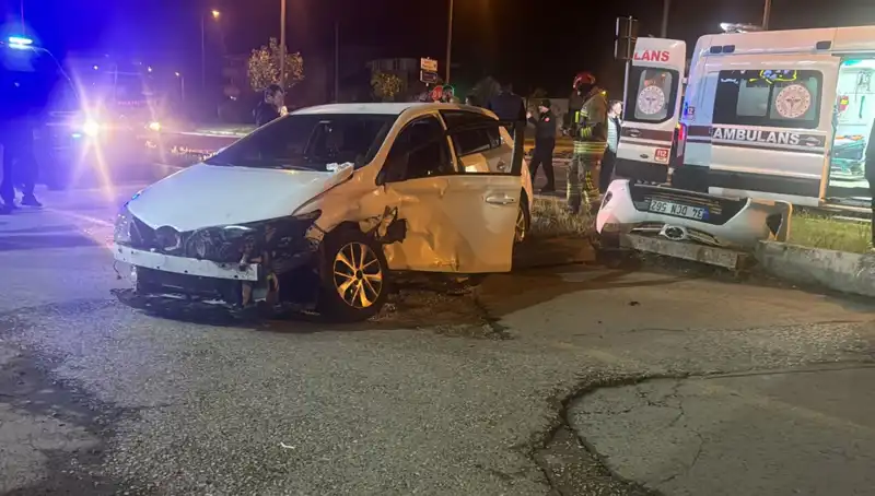 Pikap ve Otomobil Çarpışması: Kaza Anından Sonraki Gelişmeler
