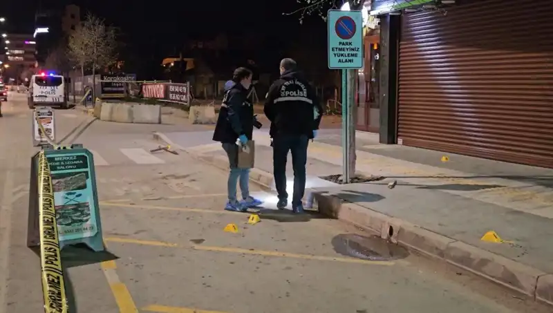 Pideci Dükkanında Çıkan Kavga: Bir Kişi Hayatını Kaybetti, Üç Yaralı