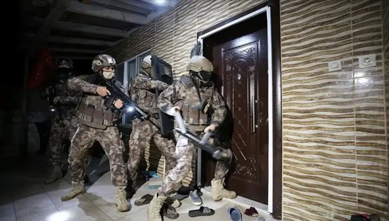 Organize Suçlara Şok Baskın: 158 Şüpheli Yakalandı!