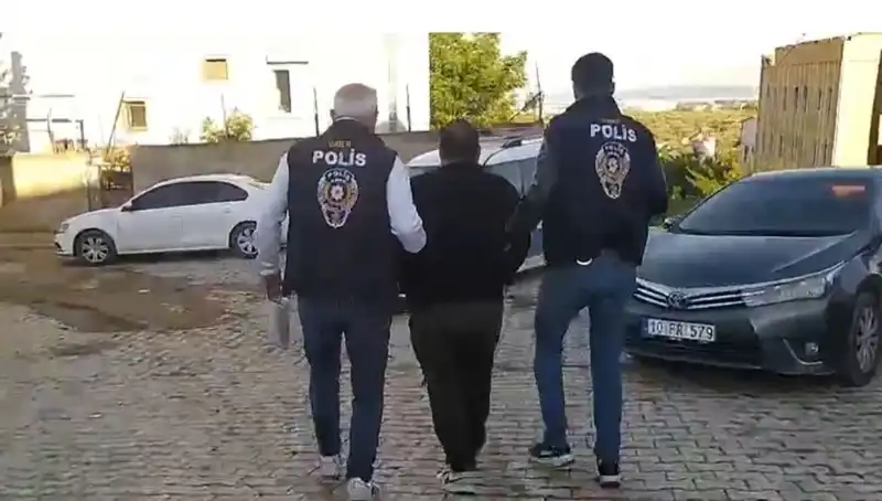 Balıkesir’de Dolandırıcılık Operasyonunda 4 Kişi Tutuklandı: Şok Eden Gelişmeler!