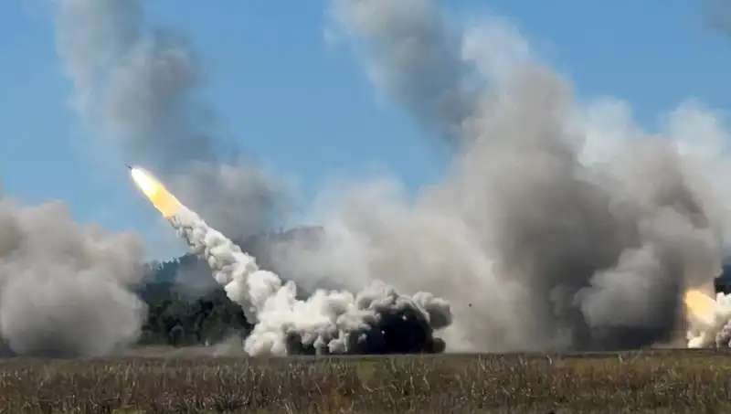 Avustralya'nın Askeri Gücü HIMARS ile Yeni Bir Döneme Girdi