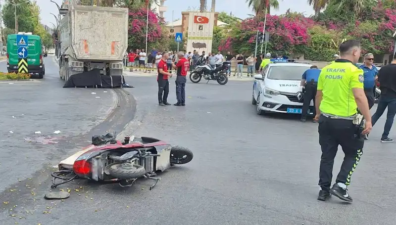 Mersin'de Feci Kaza: Trafik Acımasız Yüzünü Gösterdi