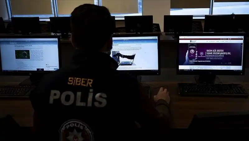 Dolandırıcılık Çetesi Sahte Linklerle Ağa Kurdu: Üç Kişi Tutuklandı!