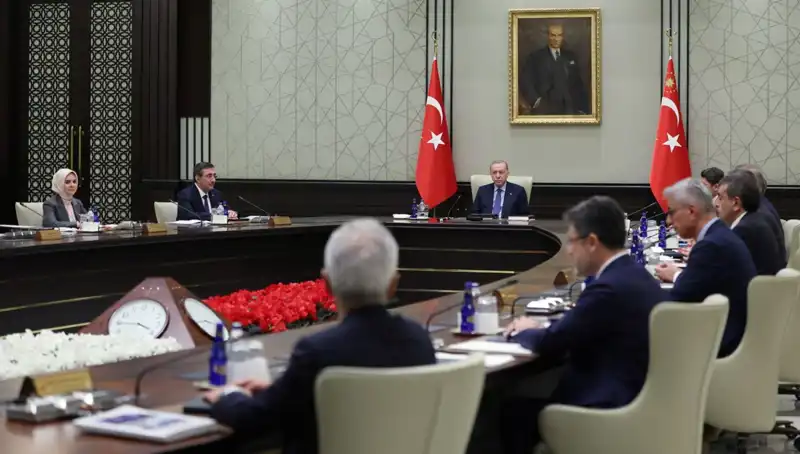 : Kabine Üyeleri 1 Mayıs Emek ve Dayanışma Günü'nü Kutladı