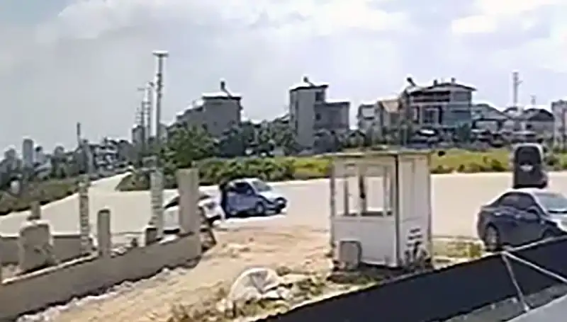 Park Halindeki Araçlardan 450 Bin Lira Çalan Hırsızlar Yakalandı!
