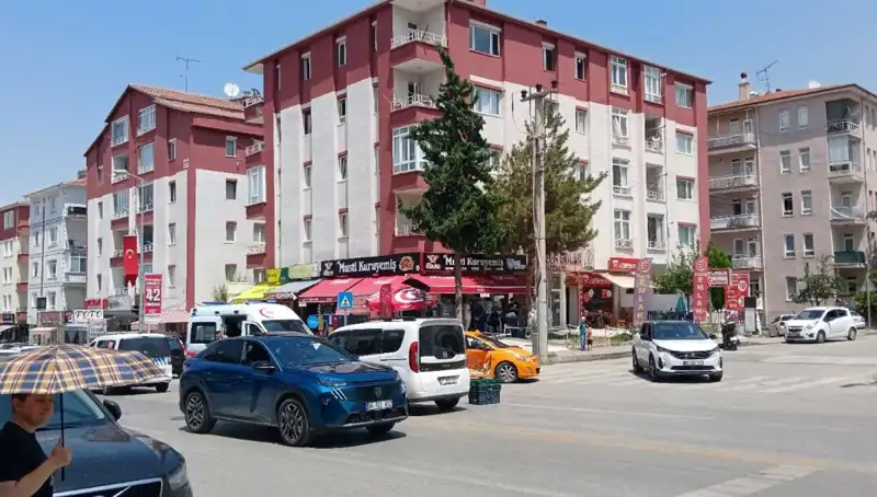 Taksi ve Otomobil Çarpıştı: Kazada Yaşananlar ve Son Gelişmeler