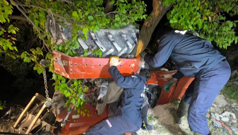 Kontrolden Çıkan Traktör Kazası: Sürücü Hayatını Kaybetti