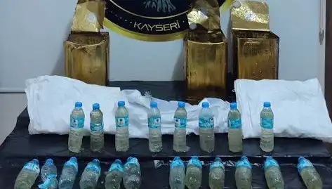 Bal Tenekelerinde Şok Elde: Kilolarca Metamfetamin Ele Geçirildi!